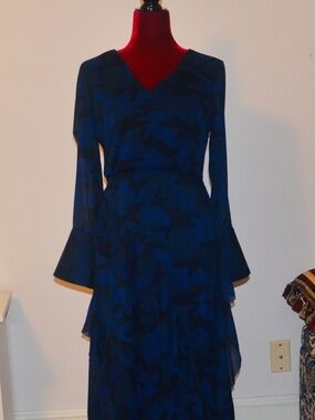 Banana Republic Blue Chiffon like Dress size 4 NWT